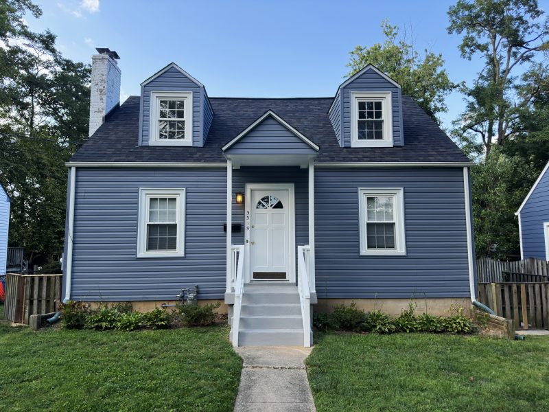 Beautiful 3+ Bedroom Home & Walk Out Basement w/ Kitchenette