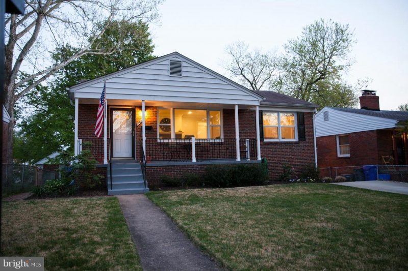 4 BD 2 BA in Quiet Neighborhood near Wheaton, Silver Spring, Kensington