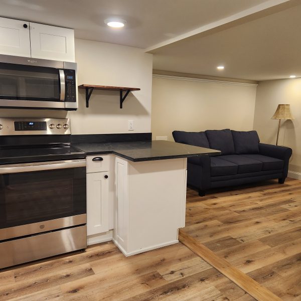 Modern 1 Bedroom Basement Apt